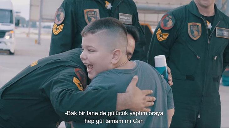 SOLOTÜRK için Iğdır’dan gelen 4 yaşındaki Can’a özel karşılama