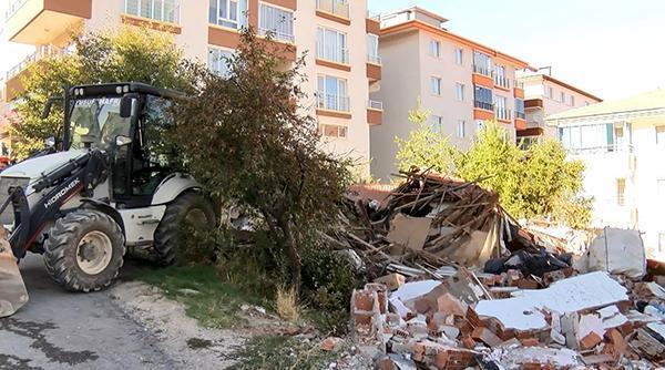 Gecekondunun yıkımında gerginlik! Kepçe operatörü pompalı tüfekle vurdu