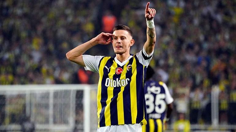 Fred ve Szymanski, Fenerbahçe'den ayrılacak mı? Canlı yayında duyurdu