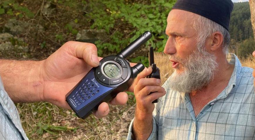 Köydeki herkes kodu ve telsizi var! Sebebi ise herkesi şaşırtıyor