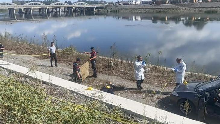 Yoldan geçenler fark etti! Pompalı tüfekle vurulmuş erkek cesedi