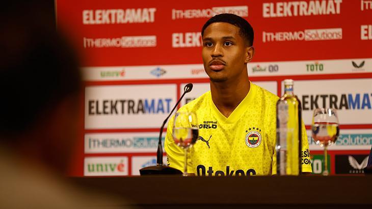 Fenerbahçe’de Jayden Oosterwolde vitrine çıktı!