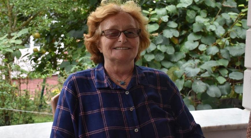 Elinin hamuruyla erkek işine karıştı! 91 mahallesi bulunan ilçede tek kadın