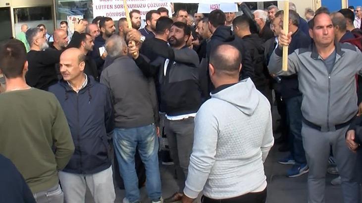 İBB önünde taksicilerden 4+1 araç eylemi!