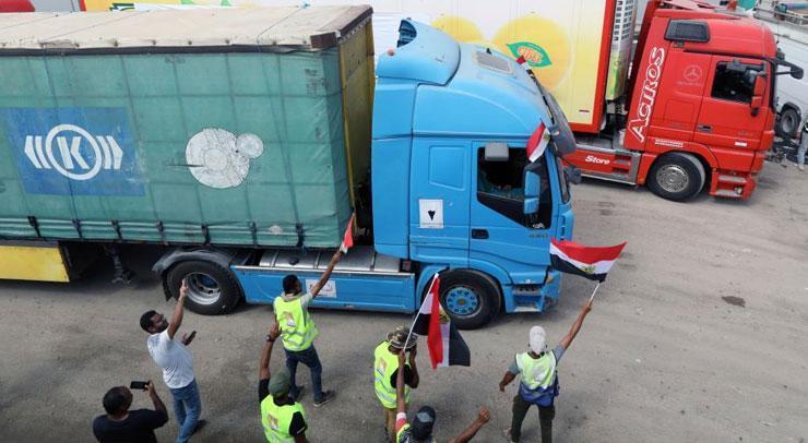 Refah Sınır Kapısı’ndan 17 TIR’lık konvoy geçti