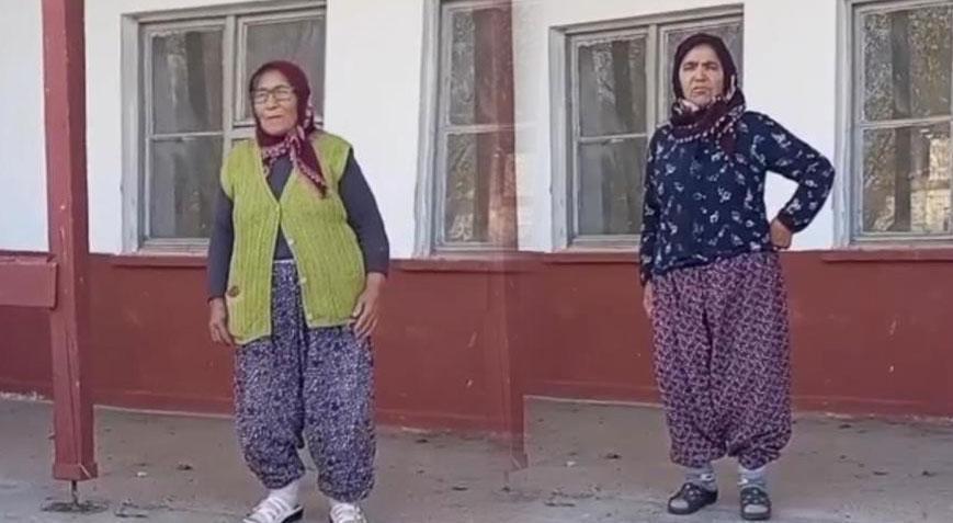 Köyde öğrenci bulamayan yaşlılar, 100’üncü yıl şiirlerini kendileri okudu