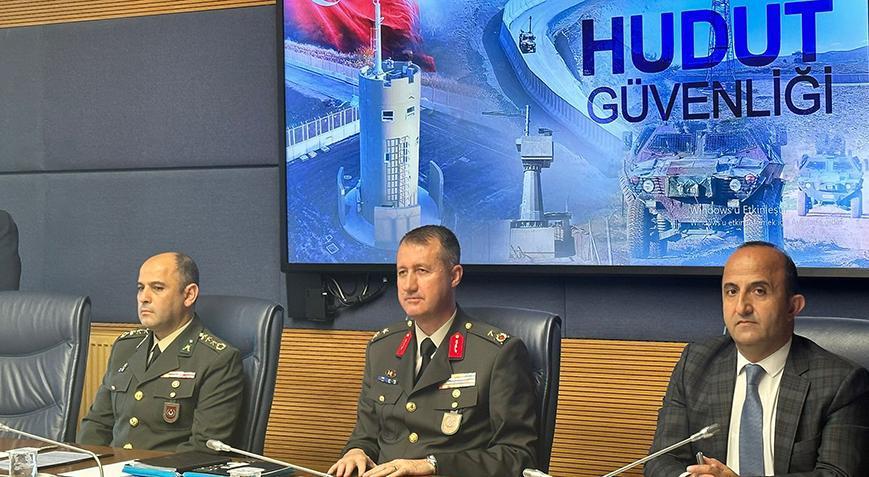 Suriye sınırına modüler beton duvarların inşası tamamlandı