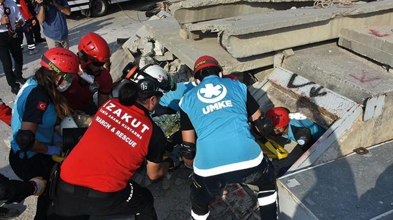 İzmir depreminin 3'üncü yıl dönümünde AFAD'dan deprem tatbikatı
