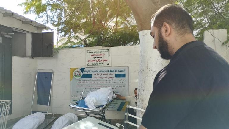Gazze'de tablo ağırlaşıyor! 'Dondurma dolaplarını morg olarak kullanacağız'