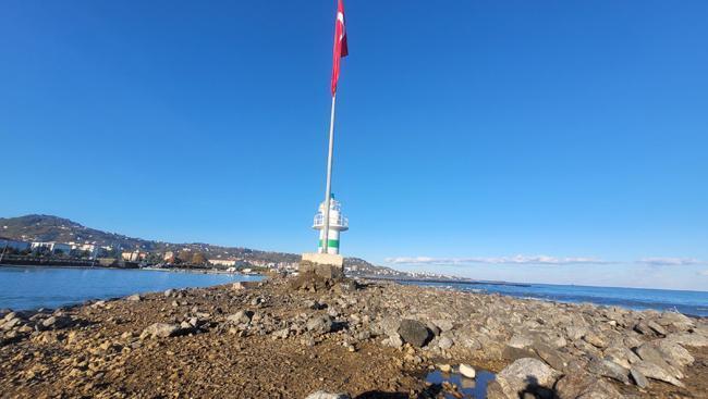 Trabzon'da 2 liseli dalgalara kapılmıştı! Hırka, cep telefonu ve kalem bulundu