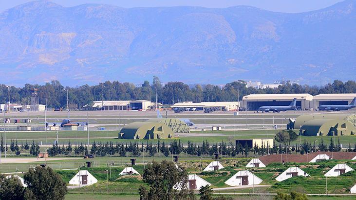 Amerikan bombardıman uçakları İncirlik Hava Üssü’nde