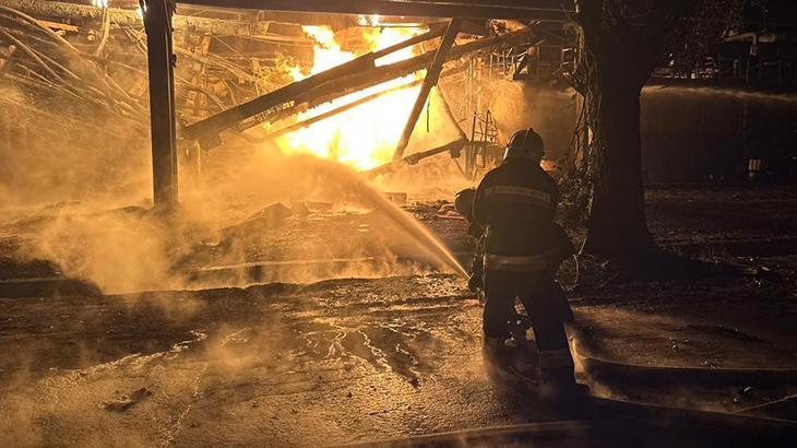 Rus ordusu Ukrayna’daki petrol rafinerisini hedef aldı