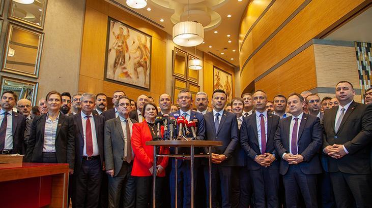 İl başkanlarıyla görüşen Özel’den Kılıçdaroğlu mesajı