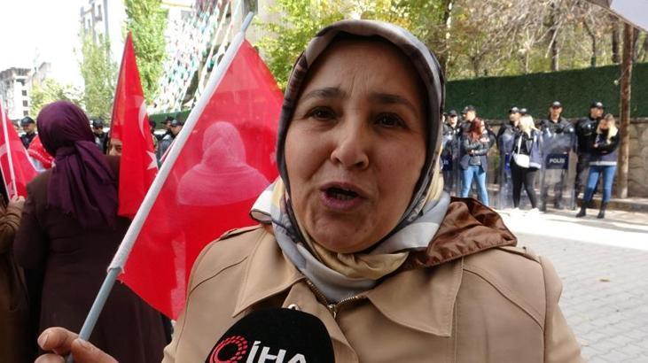 Evlat nöbetindeki anneden HDP’ye İsrail benzetmesi