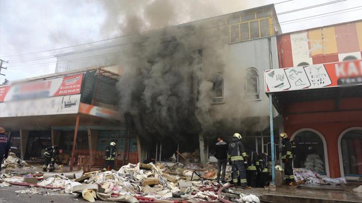 Sünger fabrikasında çıkan yangın korkuttu