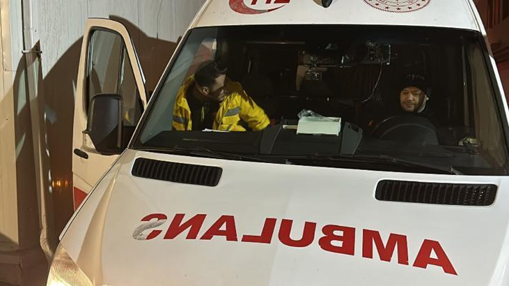 Sağlıkçılar ‘beyaz kod’ verdi! Baba ve oğlu demir sopayla saldırdı