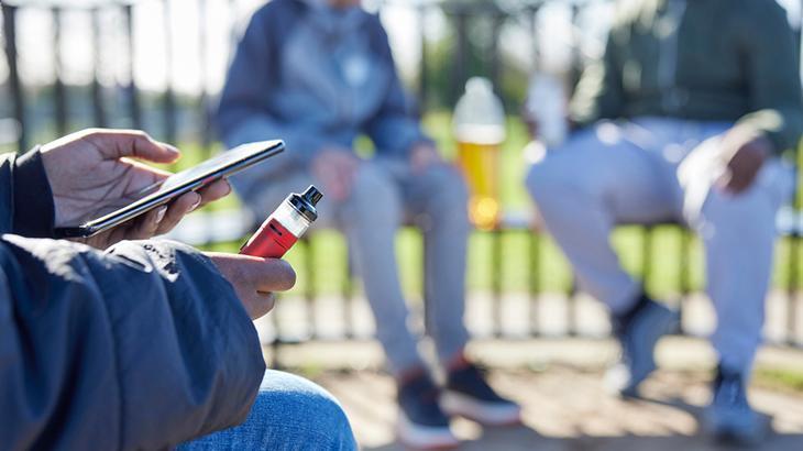 Avustralya’da şok karar! Tek kullanımlık sigaralara yasak geldi