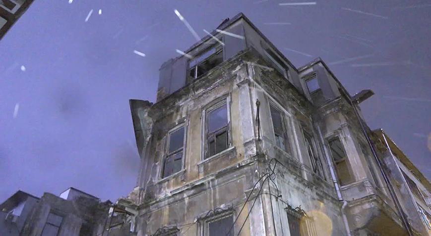 Sultanahmet’te korku dolu anlar! Deprem oluyor sandılar