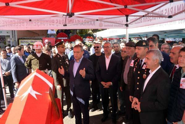 Şehit Samet Bektaş'ın ölümü yasa boğdu! Yatağına Türk bayrağı serildi