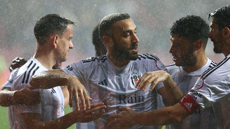 Beşiktaş'ta Cenk Tosun fırtınası! Burak Yılmaz'ı geride bıraktı