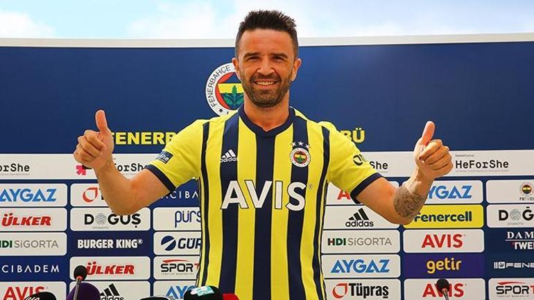 Gökhan Gönül, Fenerbahçe'den ayrılış sürecini anlattı! 'Para mevzusunu kimin yaptığını biliyorum'