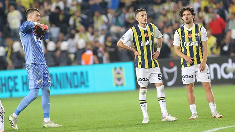 Fenerbahçe - Trabzonspor maçı sonrası Livakovic'e sert çıktı! 'Hiç maç kazandıramayacak mı?'