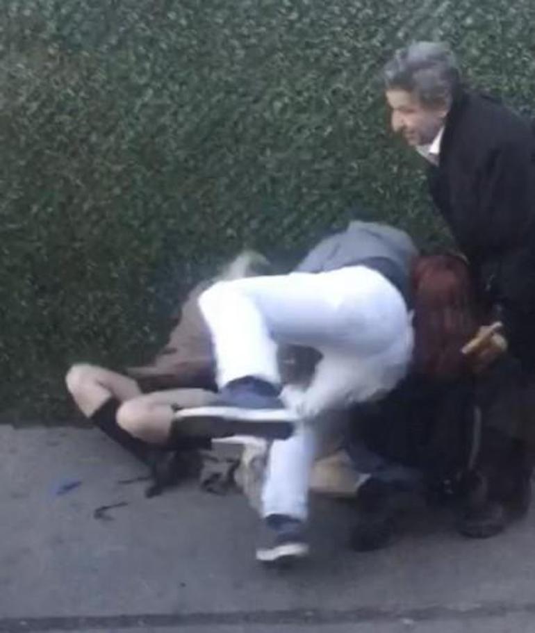 Sebebi bilinmiyor! Metrobüs durağında 3 kadın kavga etti