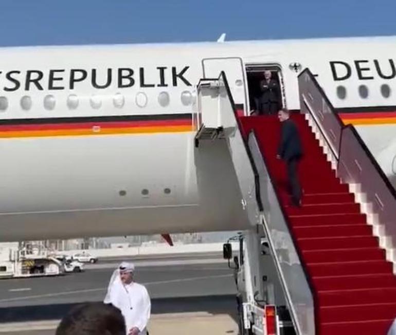 Almanya cumhurbaşkanına Katar'da büyük şok! Kimse karşılamaya gelmedi