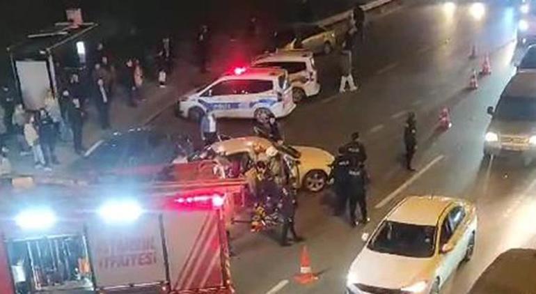 Kadıköy'de zircirleme kaza! İETT otobüsü de karıştı