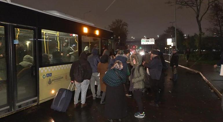 Eminönü-Alibeyköy Tramvay Hattı'nda arıza! Seferler durdu