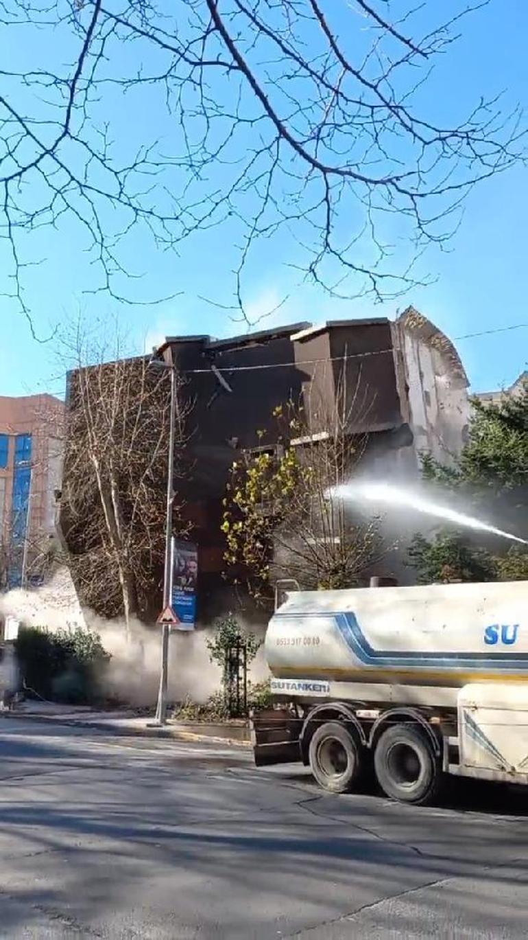 Son dakika: İstanbul'da korku dolu anlar! Kontrollü yıkım sırasında çökme