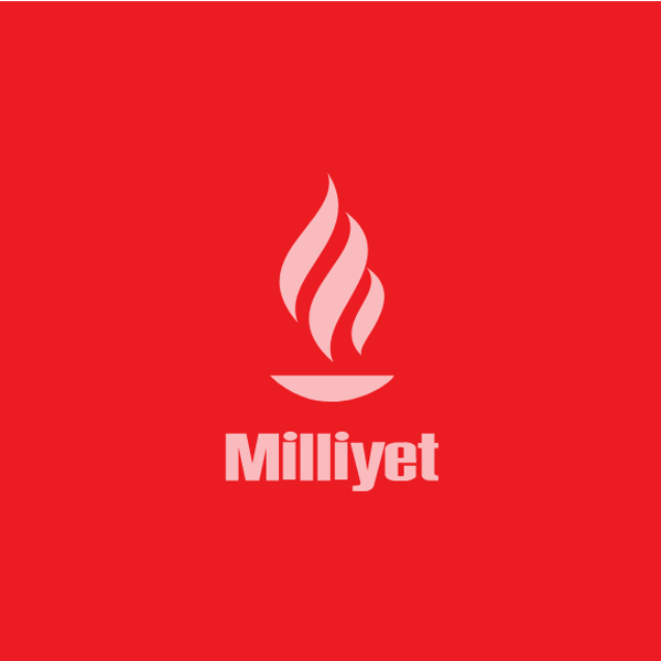 Düzce’de iki katlı ev alev alev yandı