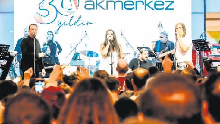 İlk kez AVM’de çıktılar