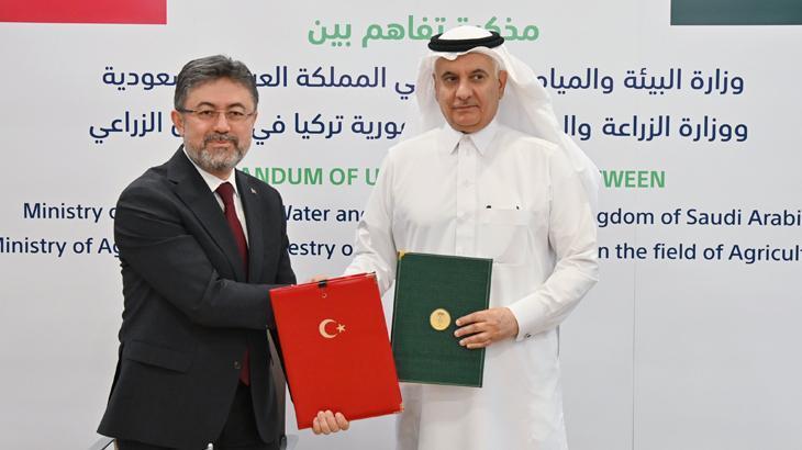 Bakan Yumaklı, S. Arabistanlı mevkidaşı ile görüştü