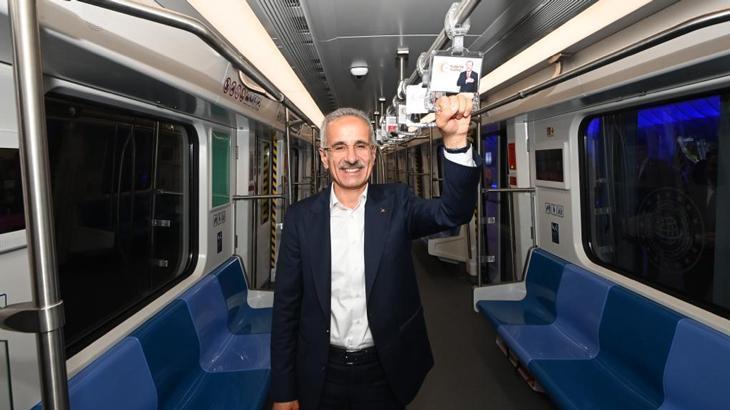 Marmaray, boğaz trafiğine takılan vatandaşların imdadına yetişti