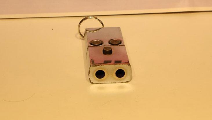 Anahtarlık şeklinde suikast tabancası! İhbar geldi, harekete geçildi