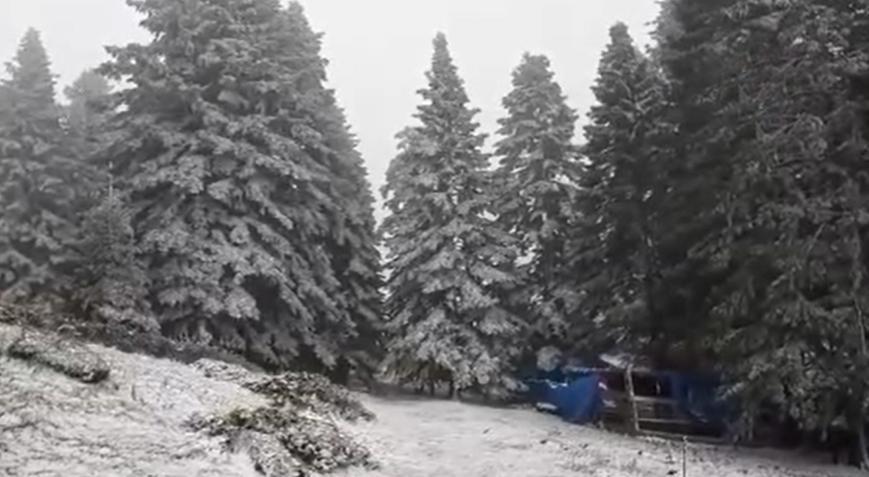Bolu beyaz örtüyle kaplandı! Kar kalınlığı 10 santimetreye ulaştı