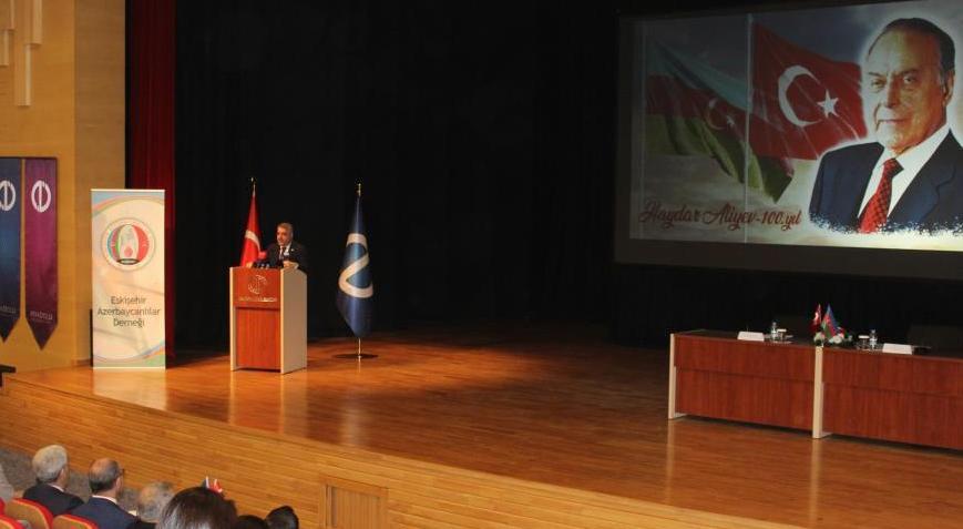 ‘Haydar Aliyev 100. Yıl Anma Programı ve Paneli’ gerçekleştirildi