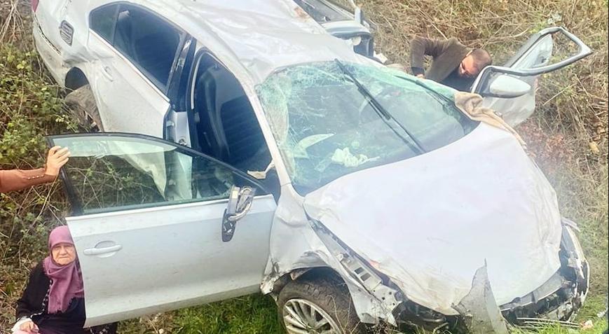 Bursa’da feci kaza! TIR’ın çarptığı otomobildeki çift yaralandı