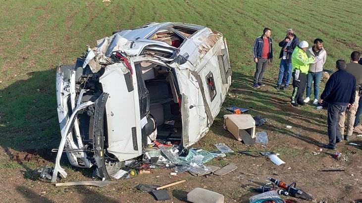 Diyarbakır’da yolcu minibüsü şarampole yuvarlandı! 4’ü ağır 16 yaralı