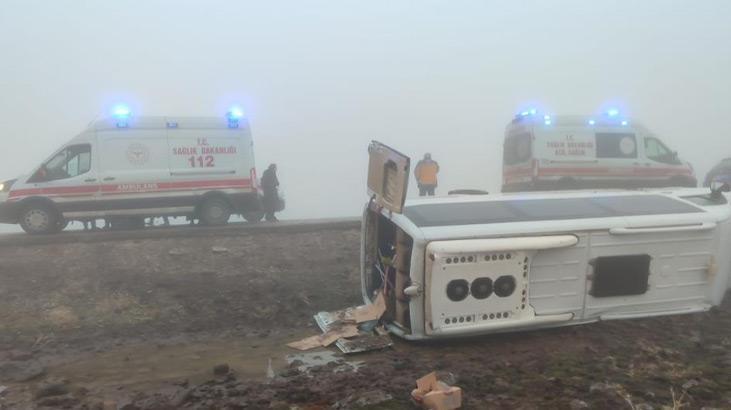 Şanlıurfa’da öğretmen servisi devrildi! Çok sayıda yaralı var