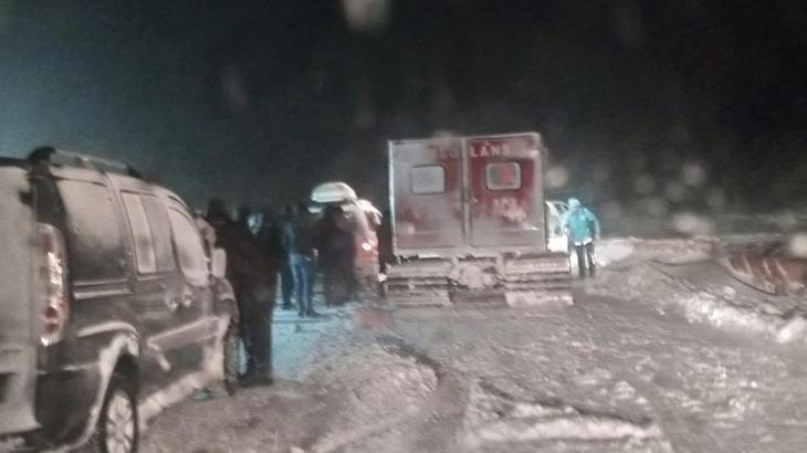 Ağrı’da kepçe 60 metre yükseklikte uçurumdan düştü: 1 ölü, 2 kayıp