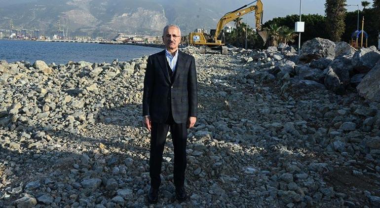 Bakan Uraloğlu: Hatay Havalimanı’nın açılışını 2025 yılına çekmeye çalışıyoruz