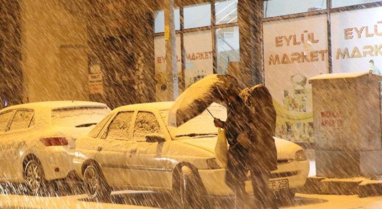 Son dakika... Meteoroloji'den kar, sağanak, fırtına uyarısı! 21 kentte alarm verildi