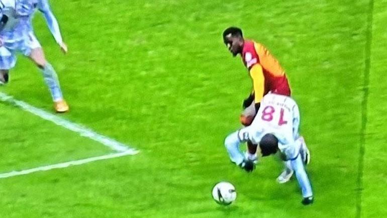 Galatasaray maçında tartışma yaratan pozisyon! Eski hakemler açıkladı: Penaltı verilmeliydi