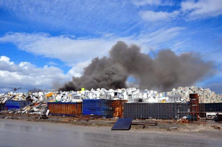 Yer: Manisa! Dün yanan fabrika mühürlendi