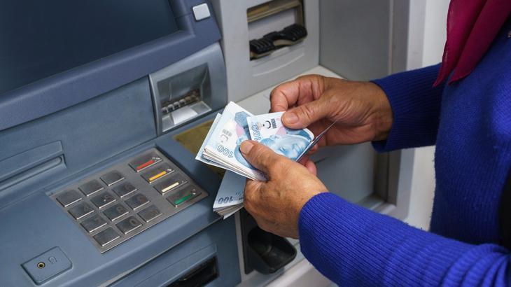 Enflasyon rakamları açıklandı! Milyonlarca emekliyi ilgilendiriyor: En düşük emekli maaşı kaç lira oldu?