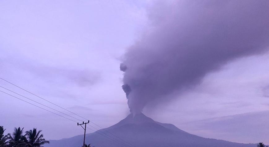 2 kilometre alanda etkili oldu! Laki-Laki Yanardağı harekete geçti