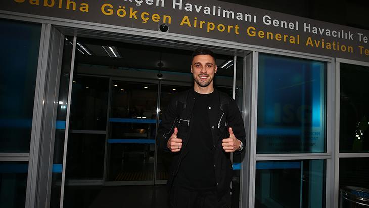 Fenerbahçe transferde hız kesmiyor! Krunic sonrası hamlelere devam