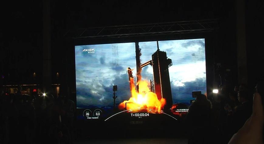 Uzay yolculuğumuz başladı! Türkiye saniye saniye takip etti